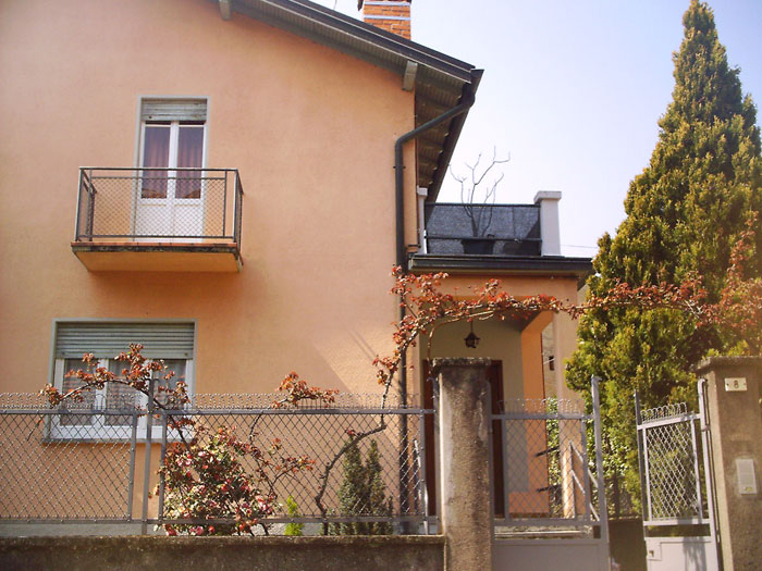 Appartamento San Ambrogio Ferienwohnung in Italien